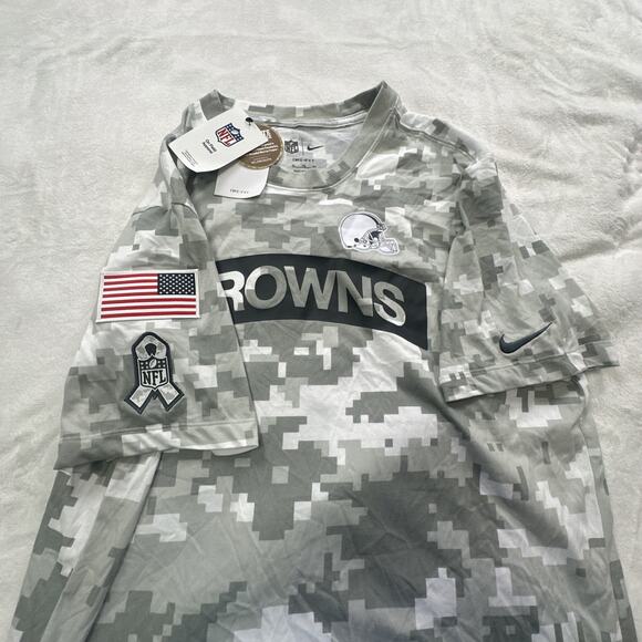 Nike Dri Fit Cleveland Browns Shirt Mens XL Camo NFL Salute to Service USA Flag - Picture 3 of 12